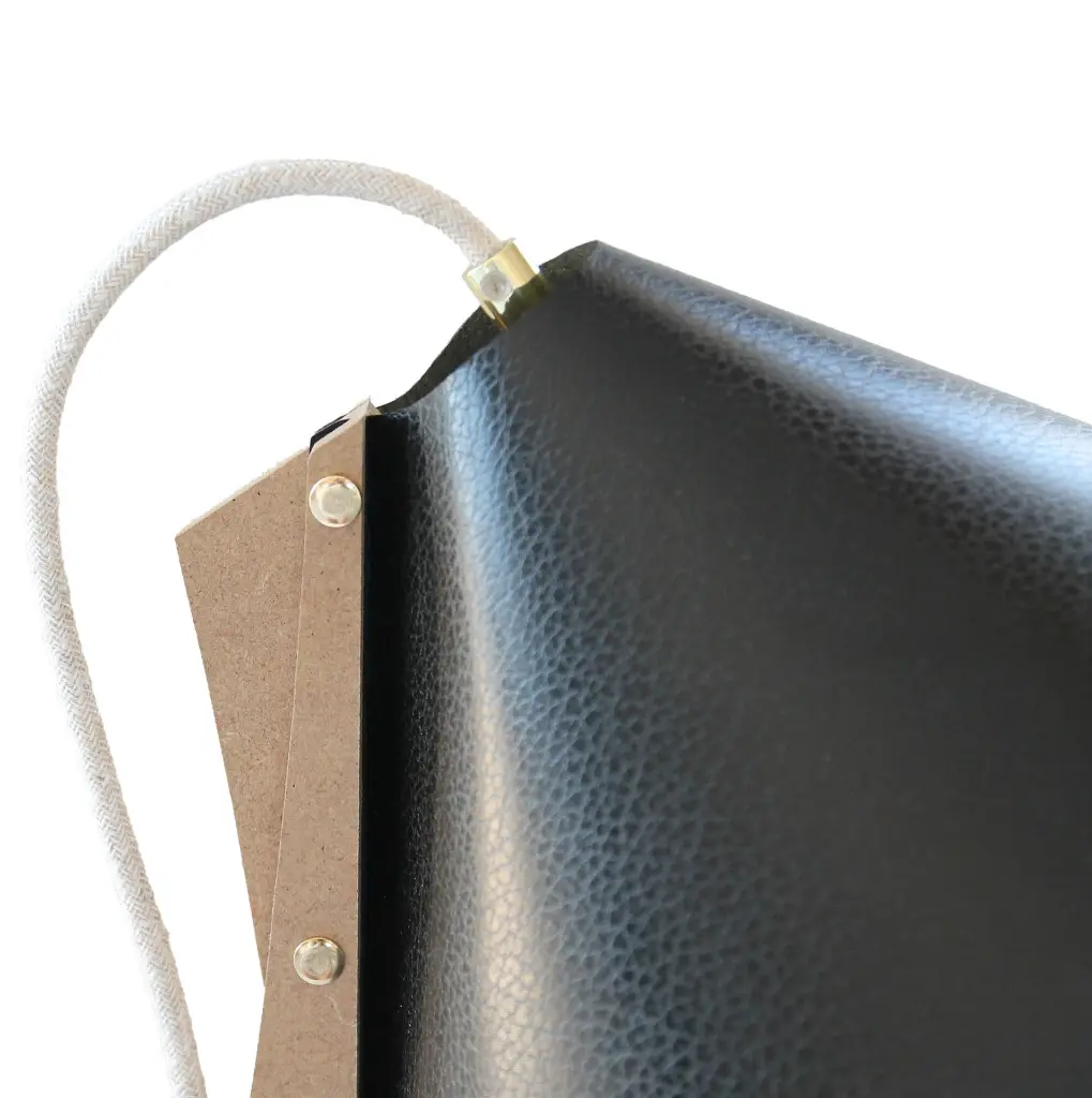 Doré Noir Brut Zoom.webp